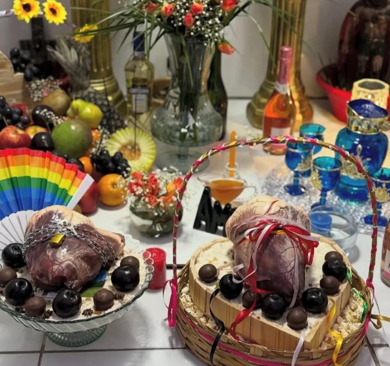 Imagem de altar e elementos espirituais